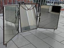 Antico specchio da barbiere